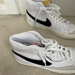 Women’s Nike Blazer